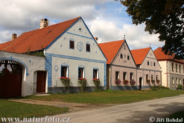 Volksarchitektur - Holasovice (Arch)